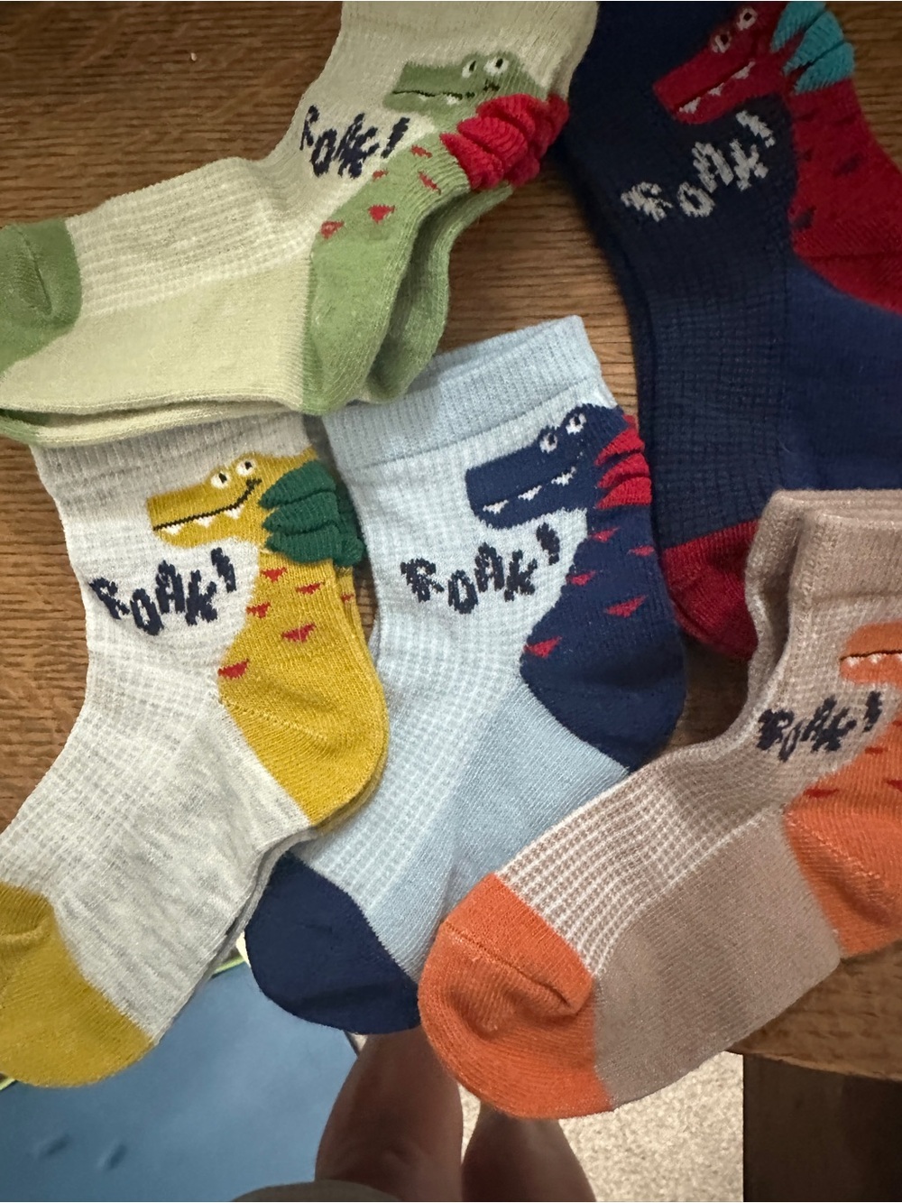 New set of 5 Dinosaur Socks for kids - Multicolor